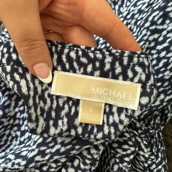 Michael Kors Mini Ikat-Print Crepe Blouse - Picture 6 of 8
